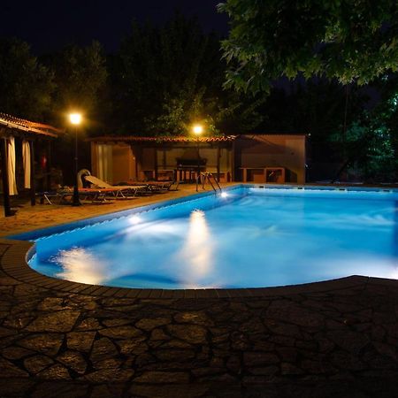 Makis House Hotel Nikiti  Bagian luar foto