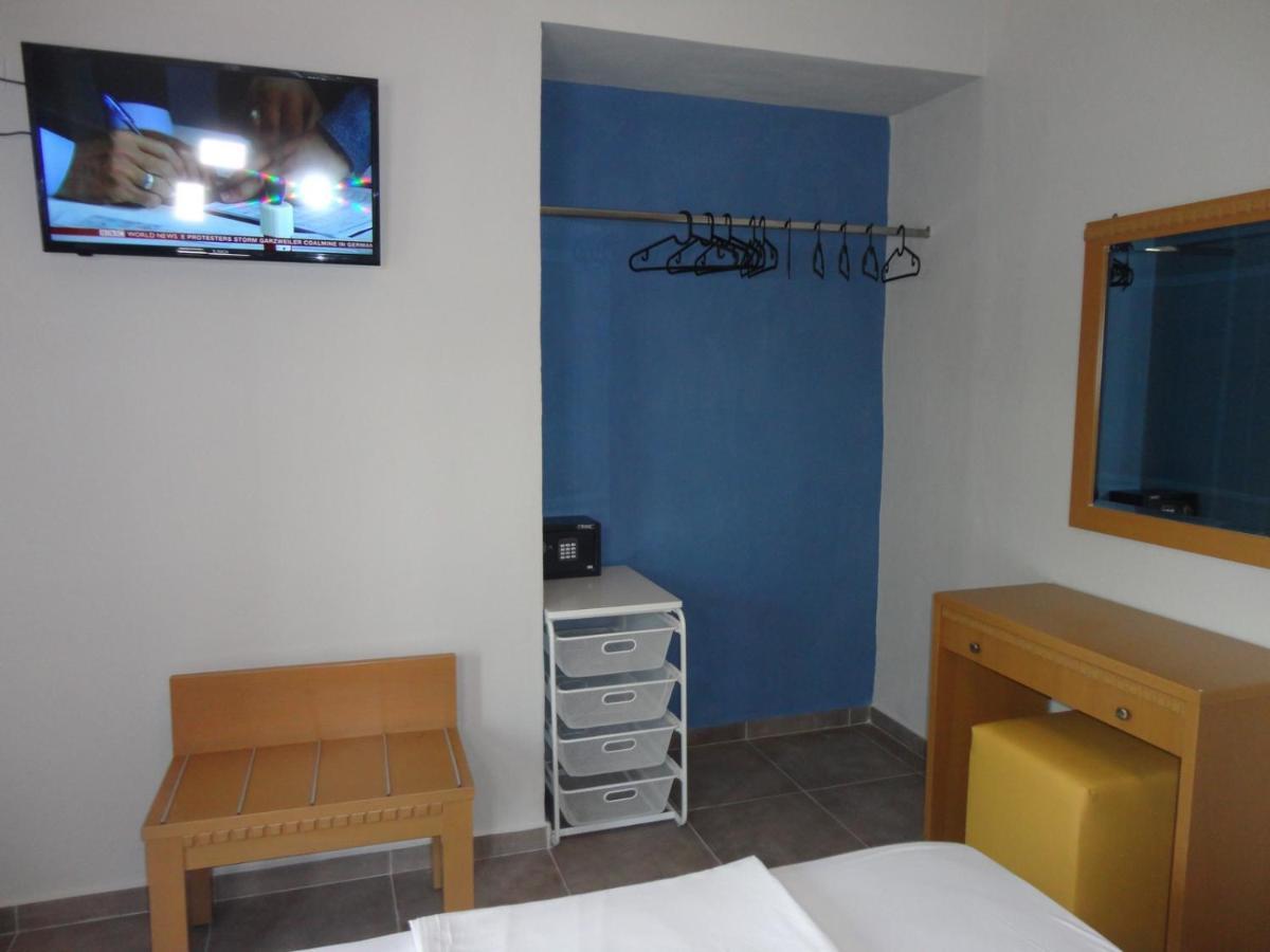 Makis House Hotel Nikiti  Bagian luar foto