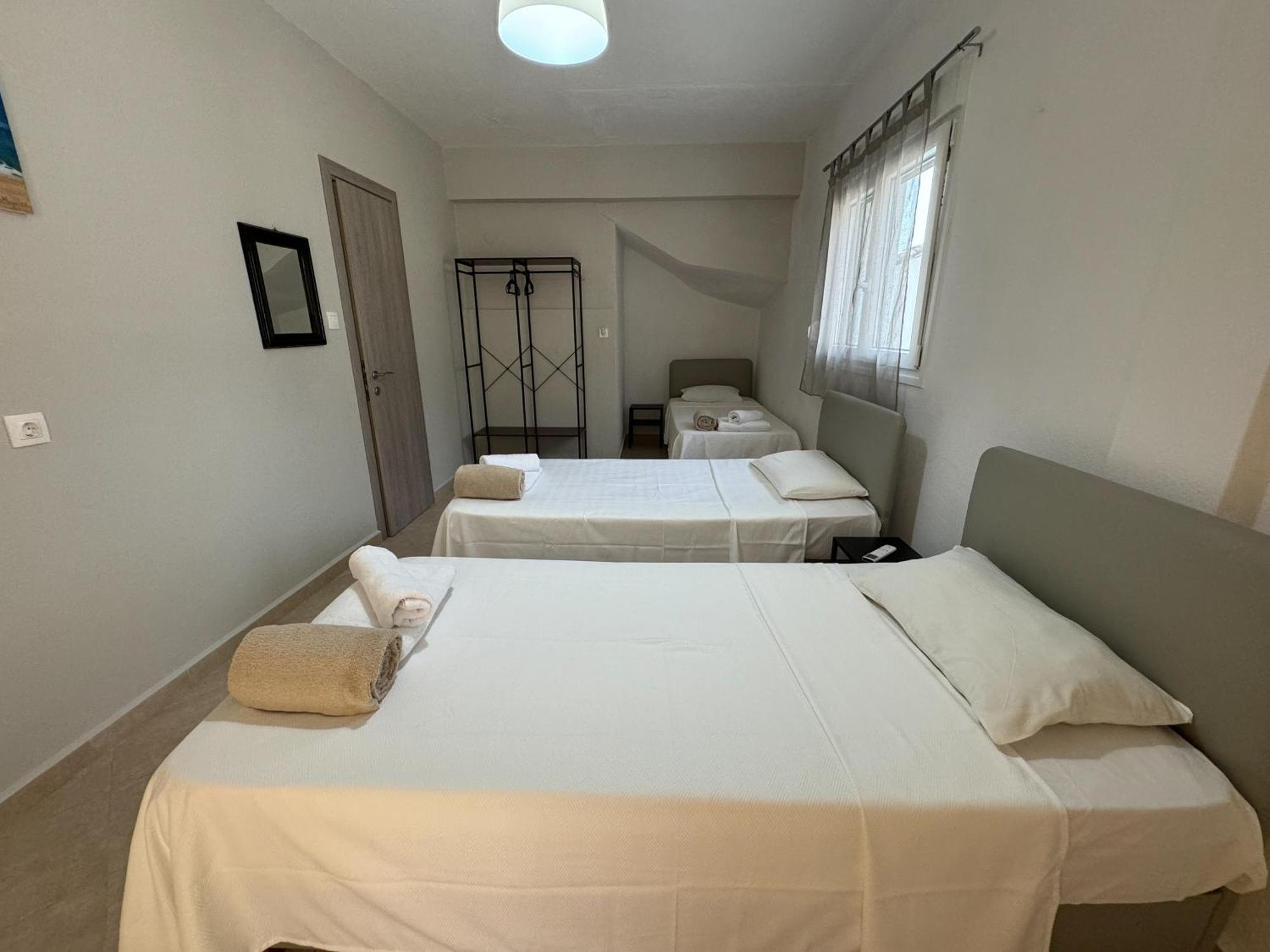 Makis House Hotel Nikiti  Bagian luar foto