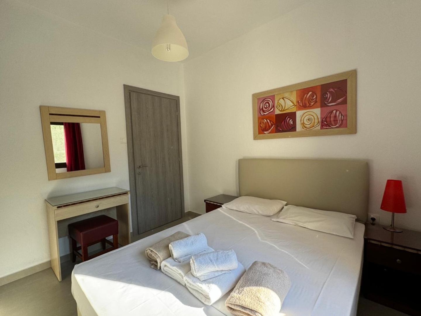 Makis House Hotel Nikiti  Bagian luar foto